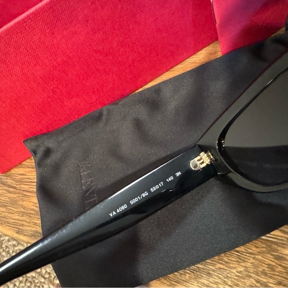 Valentino Black Acetate VA4080 VLogo Gradient Rectangular Sunglasses - Picture 7 of 14